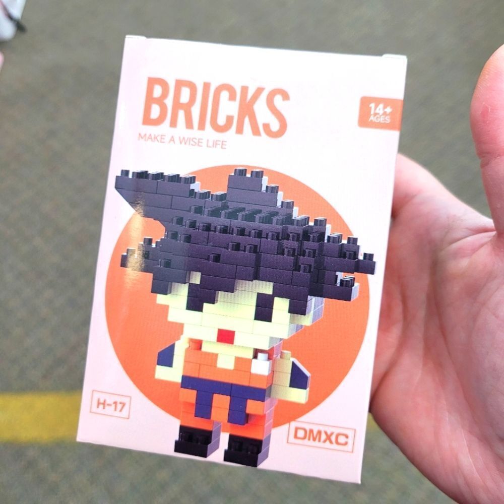 Brand New Dragon Ball Z Bricks Lego Figure #1